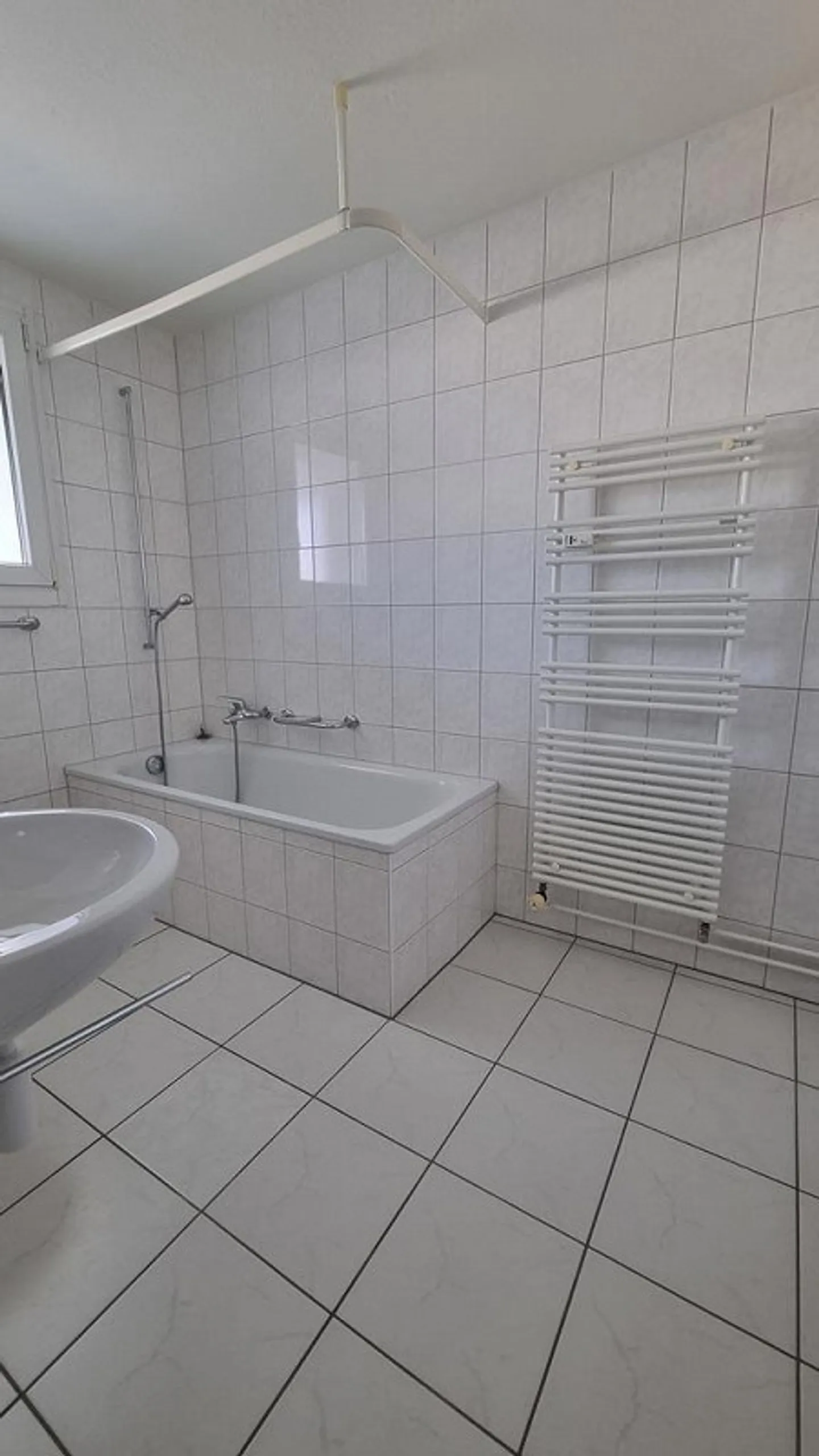 Spacious and modern, your new home in trendy Gundeli - Photo 5 of 12