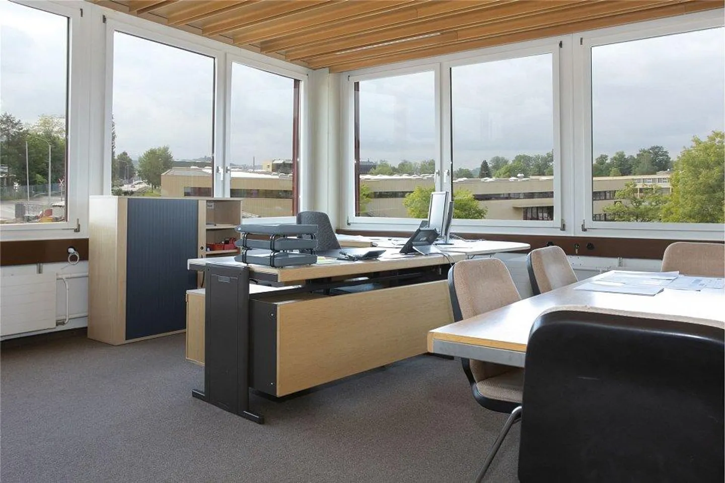 100 - 520 m2 Office and Commercial Spaces 3rd Floor - Photo 4 of 9