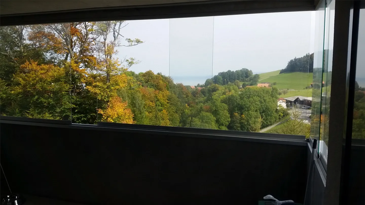 Appartamento moderno di 2,5 stanze in una posizione centrale - Foto 2 di 7