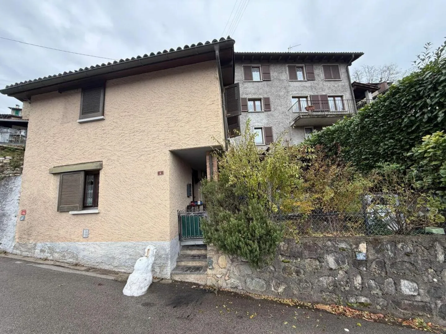 Rustic House in the Heart of Davesco - Photo 1 of 6