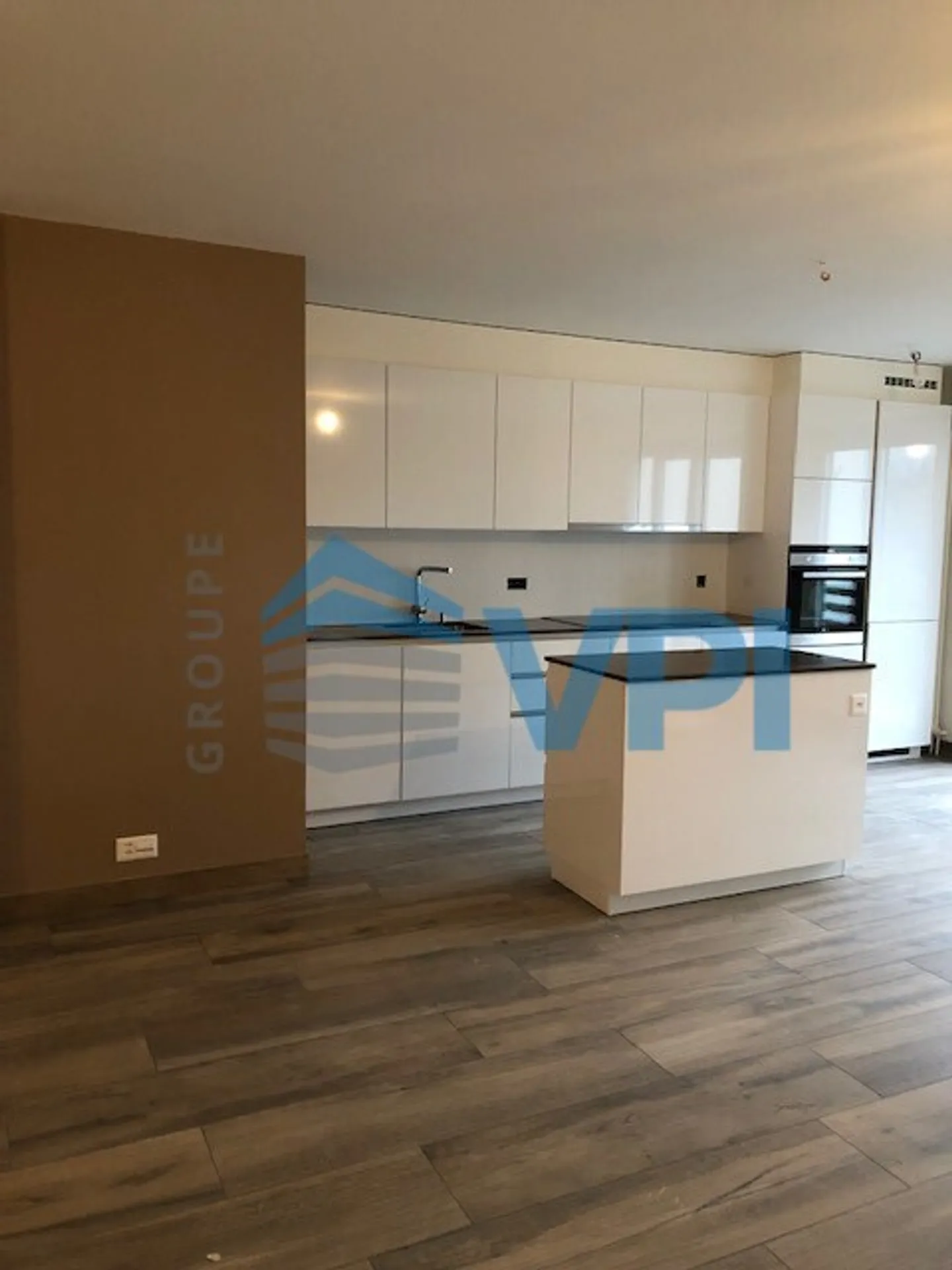 Appartement Lumineux avec Balcon - Photo 3 sur 11