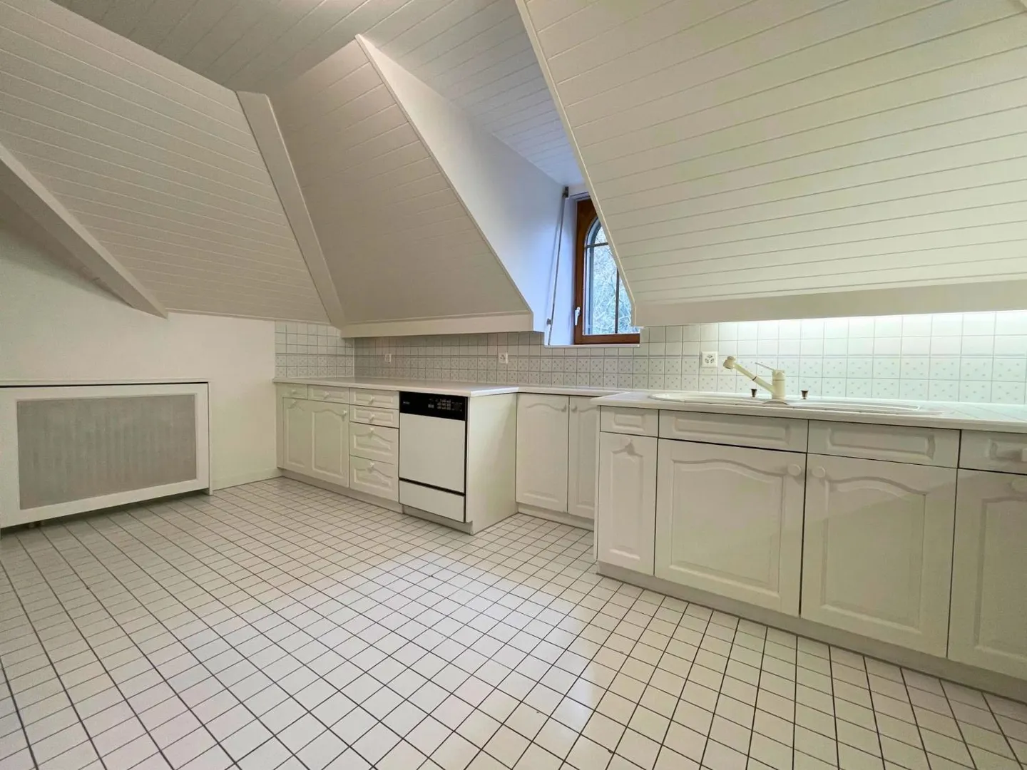 Ampio appartamento di 3 locali di circa 125m2 al 2° piano - Foto 4 di 13