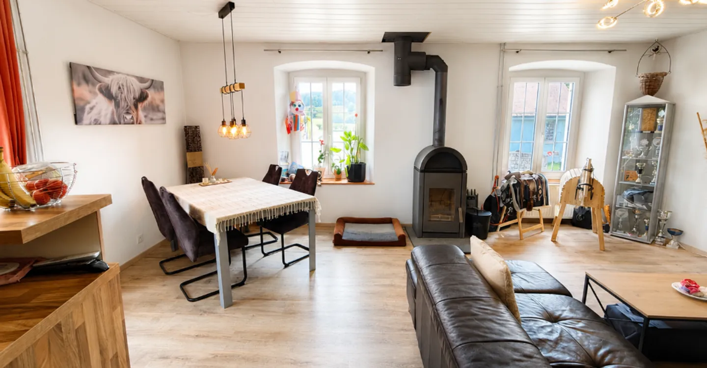 Charming Semi-Detached Houses - Photo 4 of 12