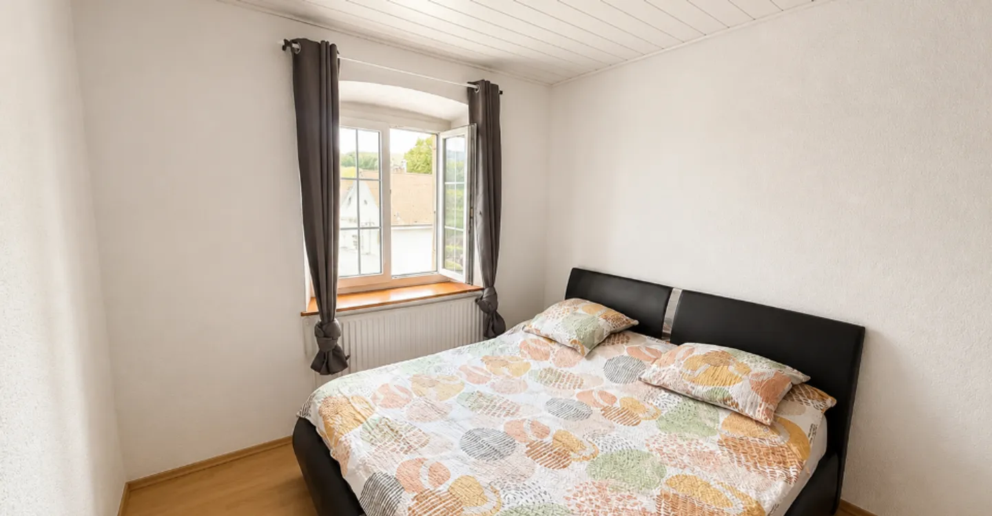 Charming Semi-Detached Houses - Photo 6 of 12