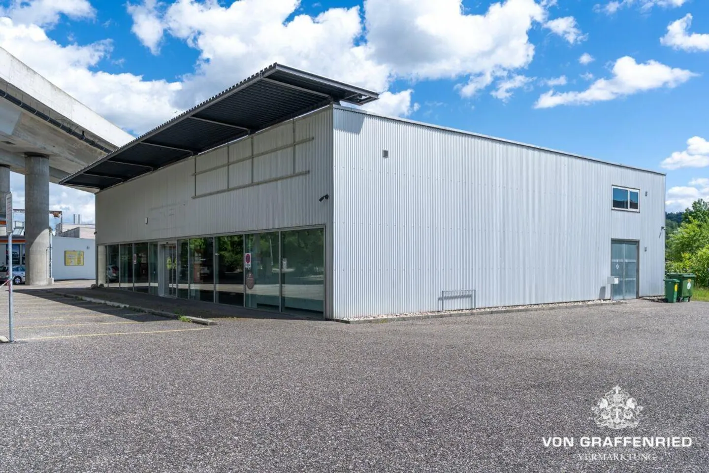 Erstklassige Gewerbefläche in Biel - Foto 1 von 15