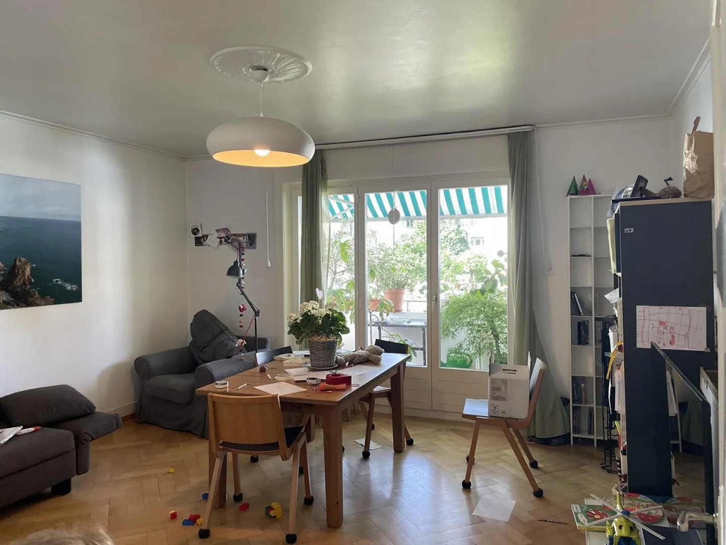Appartement lumineux et spacieux de 3 pièces avec balcon près de l'Aare - Photo 4 sur 8