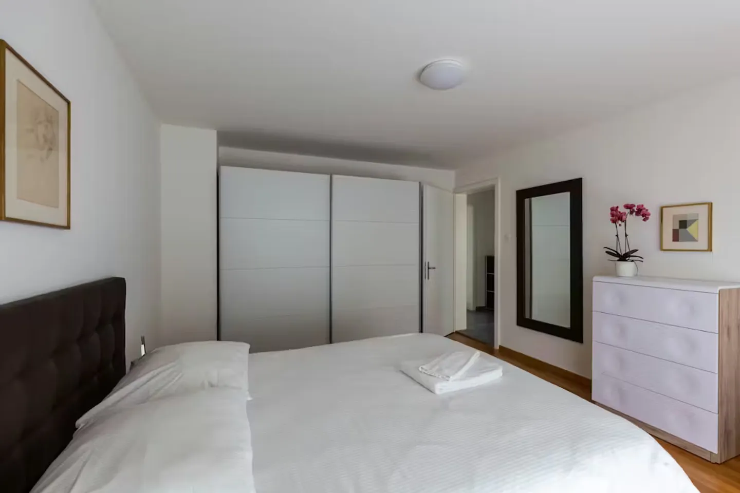 Apartment for rent - Photo 7 of 8