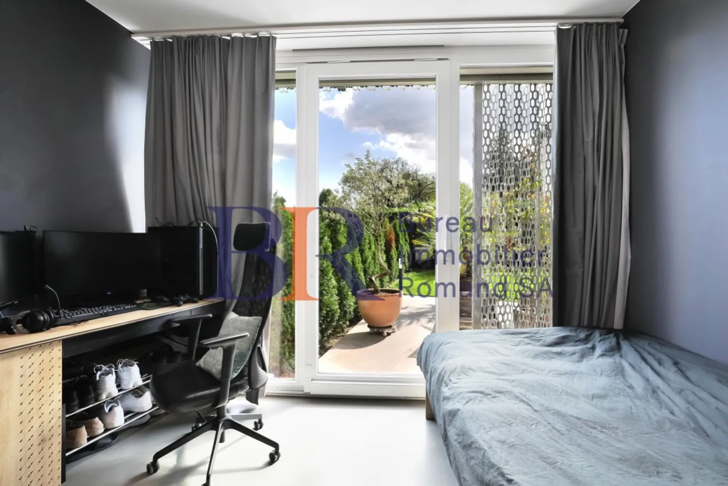 Apartment with terraces and private garden in Pregny-Chambésy - Photo 6 of 8