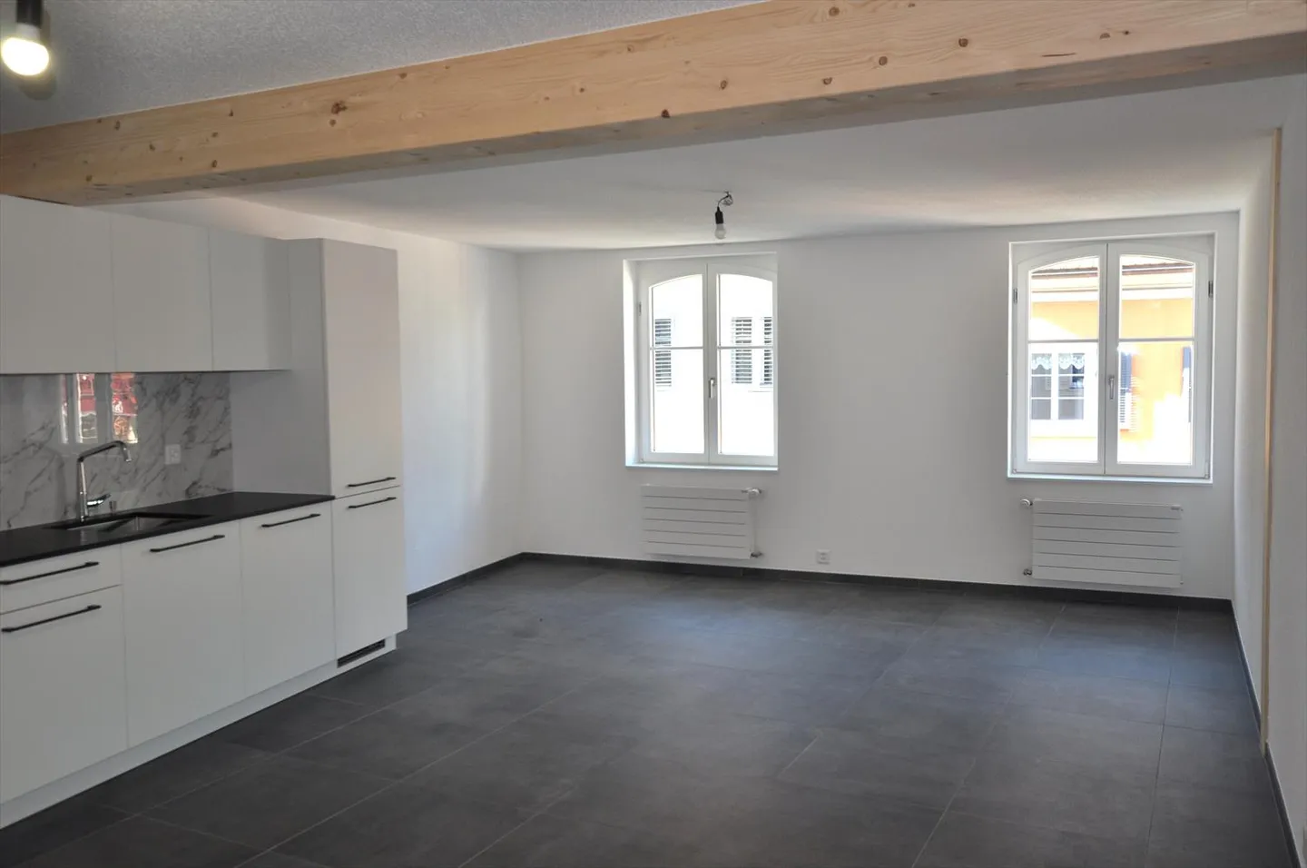 3.5 Room Apartment - Photo 1 of 13