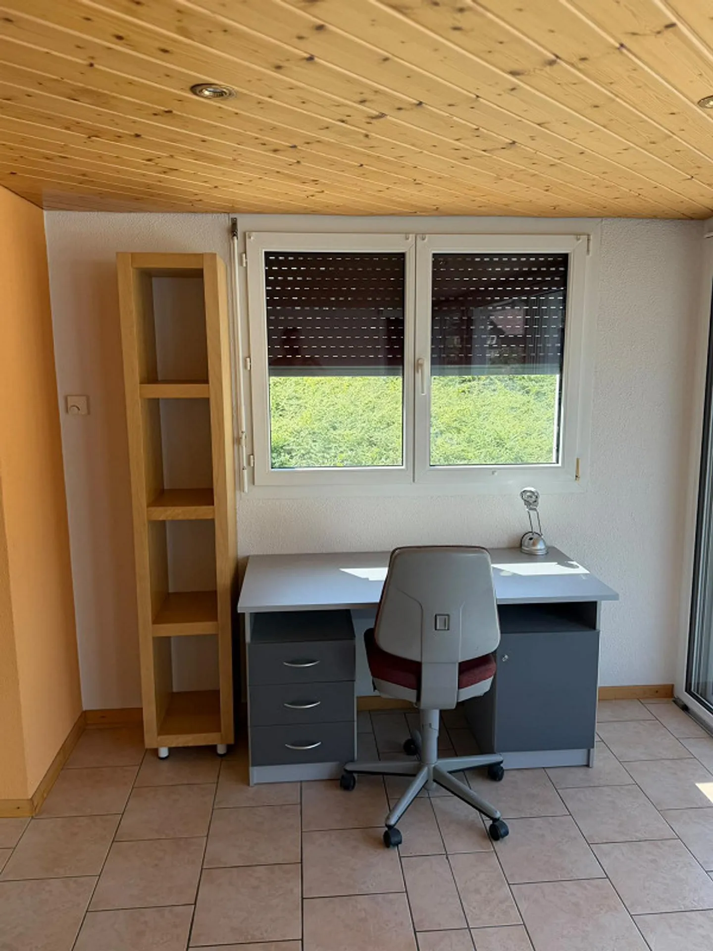 Incantevole appartamento arredato con 2 camere da letto con vista in affitto - Foto 3 di 21