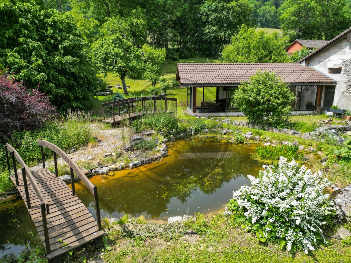 Renovated semi-detached farmhouse with housing, barn, and building land - Photo 1 of 13