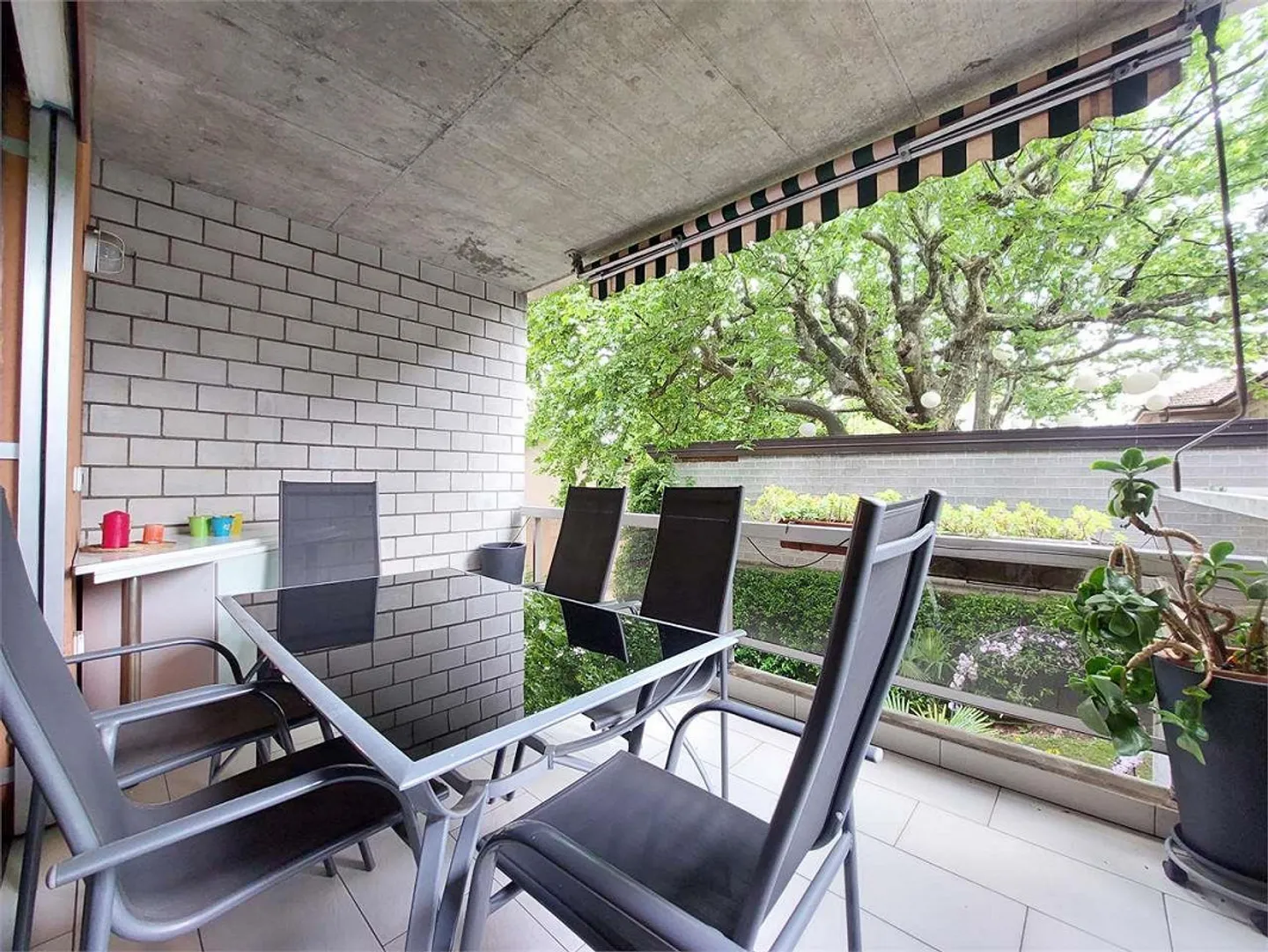 Massagno, 4.5-Zimmer-Wohnung mit privatem Garten - Foto 4 di 10