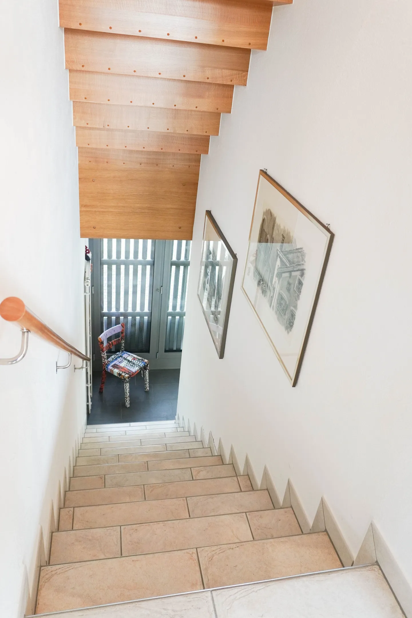 Maisonette 4½ pièces sur trois niveaux avec balcon - Photo 3 sur 12