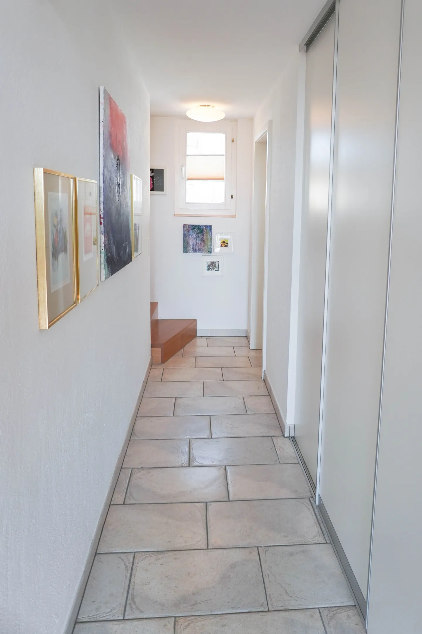 Maisonette 4½ pièces sur trois niveaux avec balcon - Photo 6 sur 12
