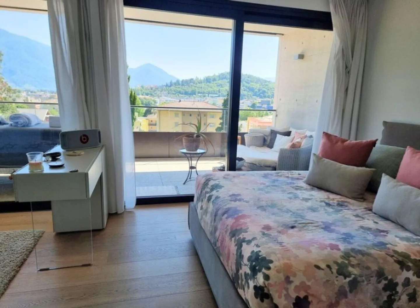 Attico elegante con vista panoramica - Foto 6 di 12