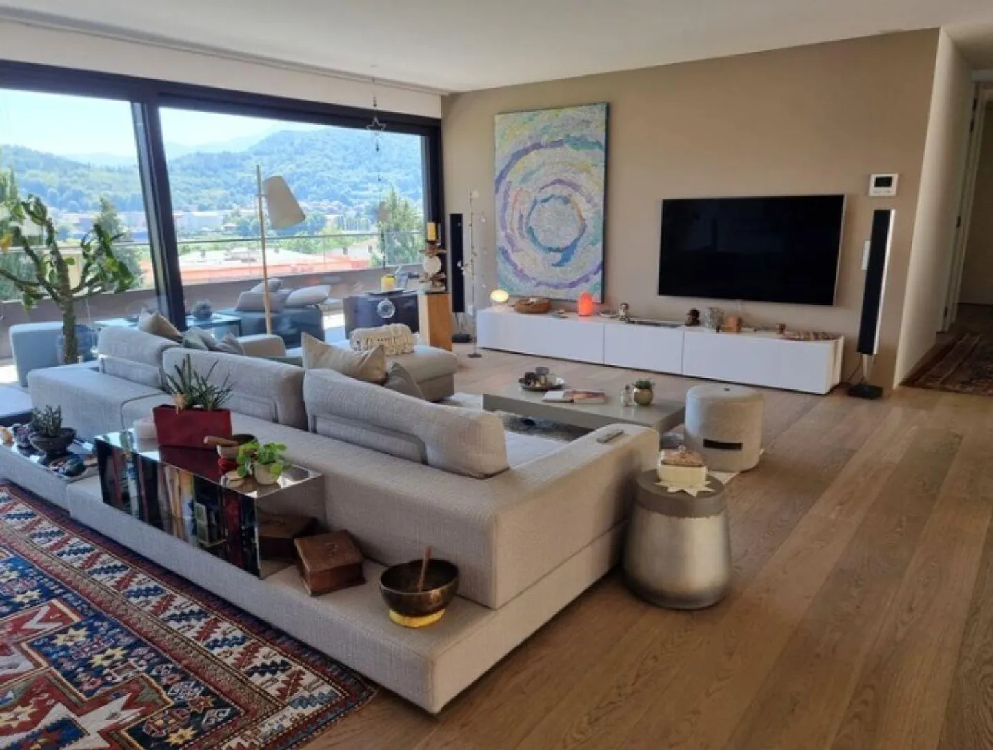 Attico elegante con vista panoramica - Foto 8 di 12