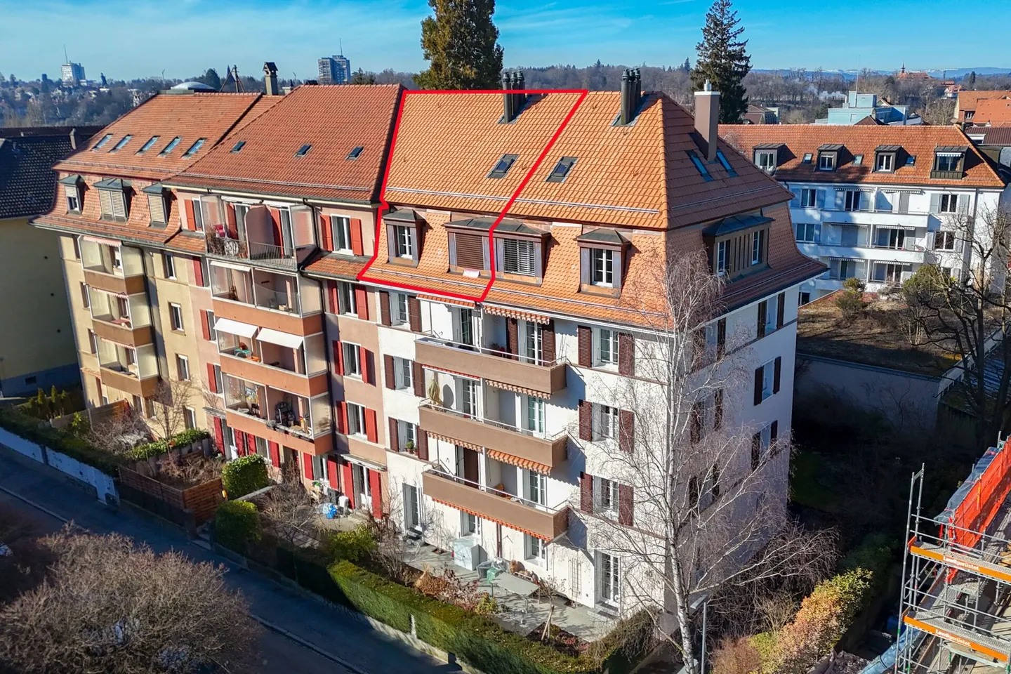 Charmante Dachwohnung mit Galerie - Foto 19 von 22