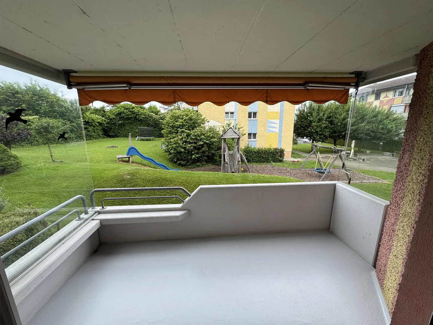 Magnifiquement rénové appartement de 3,5 pièces - Photo 6 sur 6