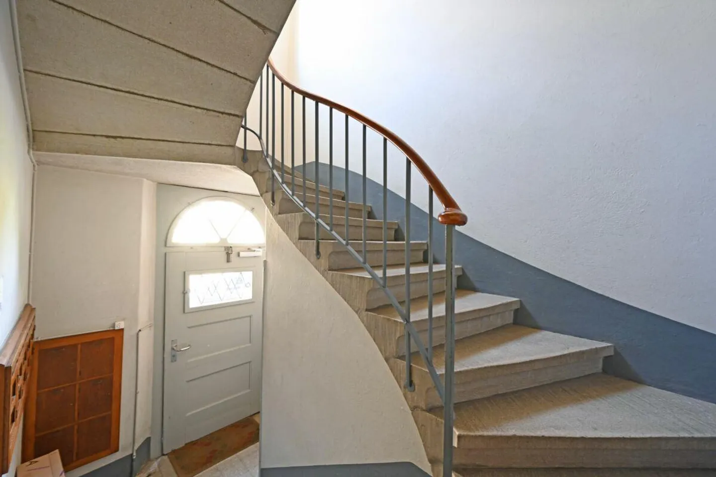 Maison multifamiliale avec potentiel d'aménagement à Spitalacker - Photo 2 sur 12