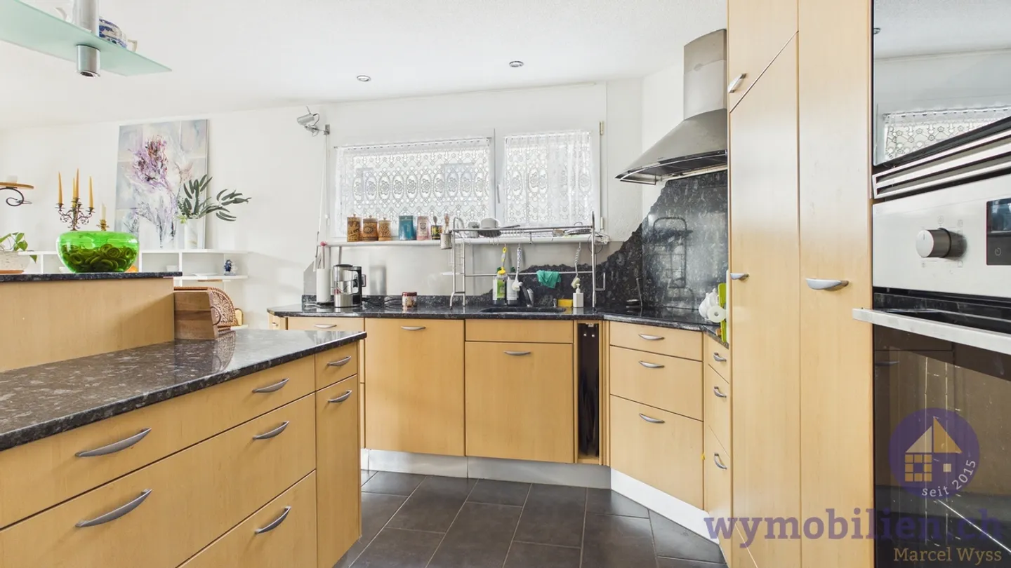 Geräumiges Doppeleinfamilienhaus - Foto 7 von 11