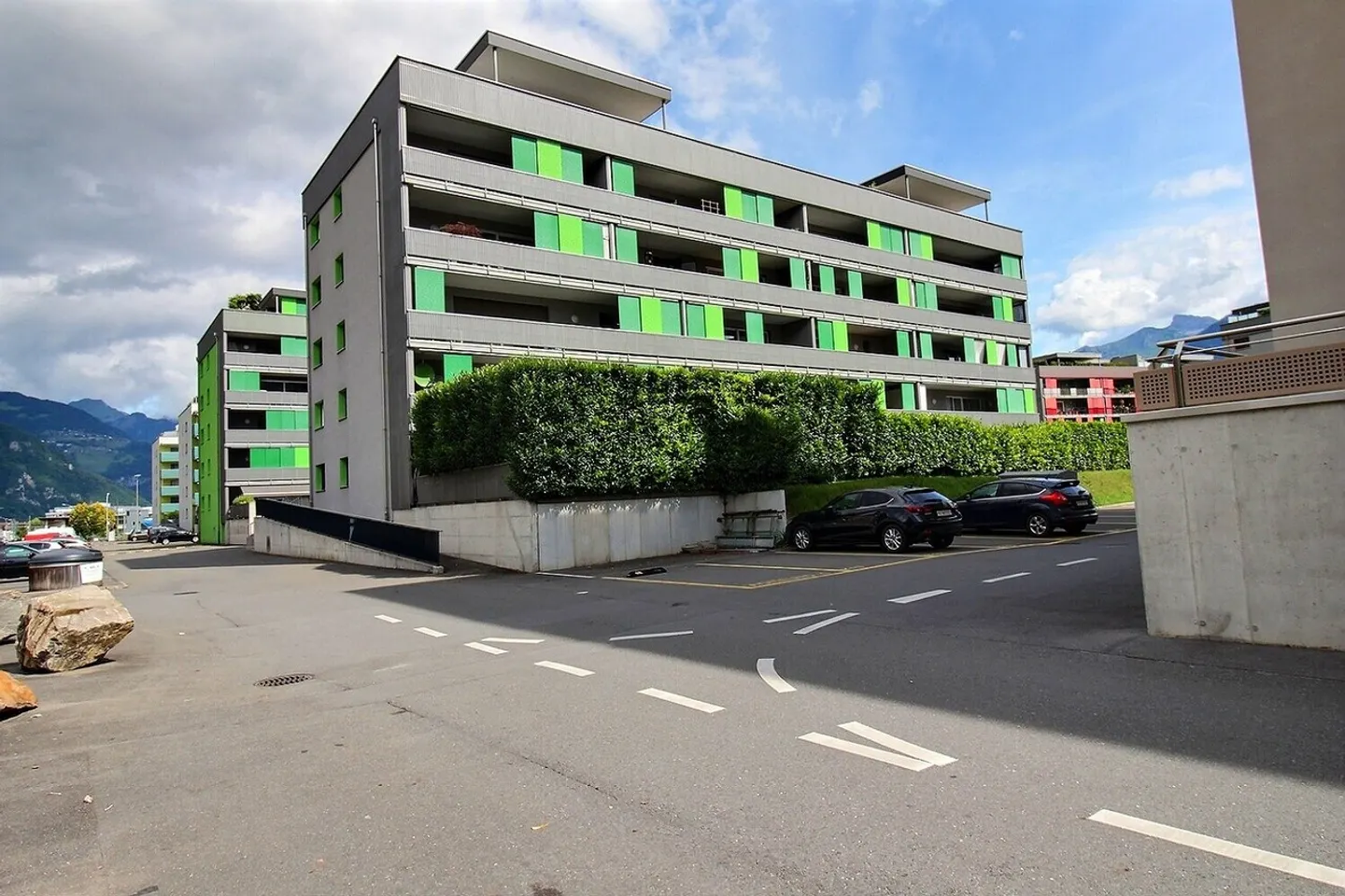 4001-MV.COLLOMBEY.Superb modern 4-room apartment with terrace - Photo 9 of 11