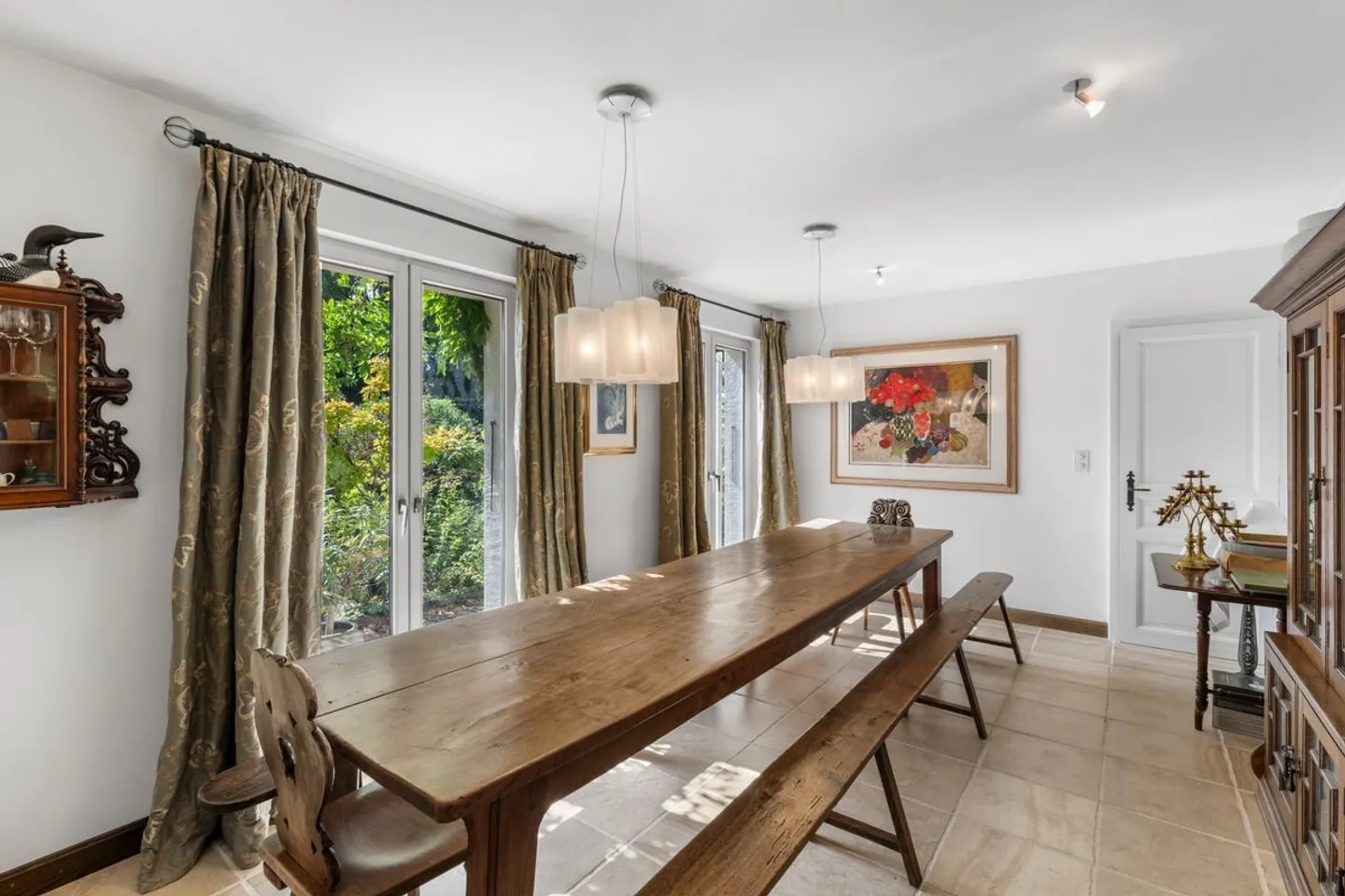 Charakterhaus mit Château-Charme im Herzen eines bewaldeten Grundstücks - Foto 5 von 13