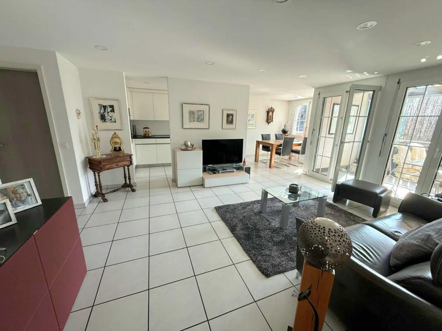 Bel appartement de 4 1/2 pièces - Photo 2 sur 11