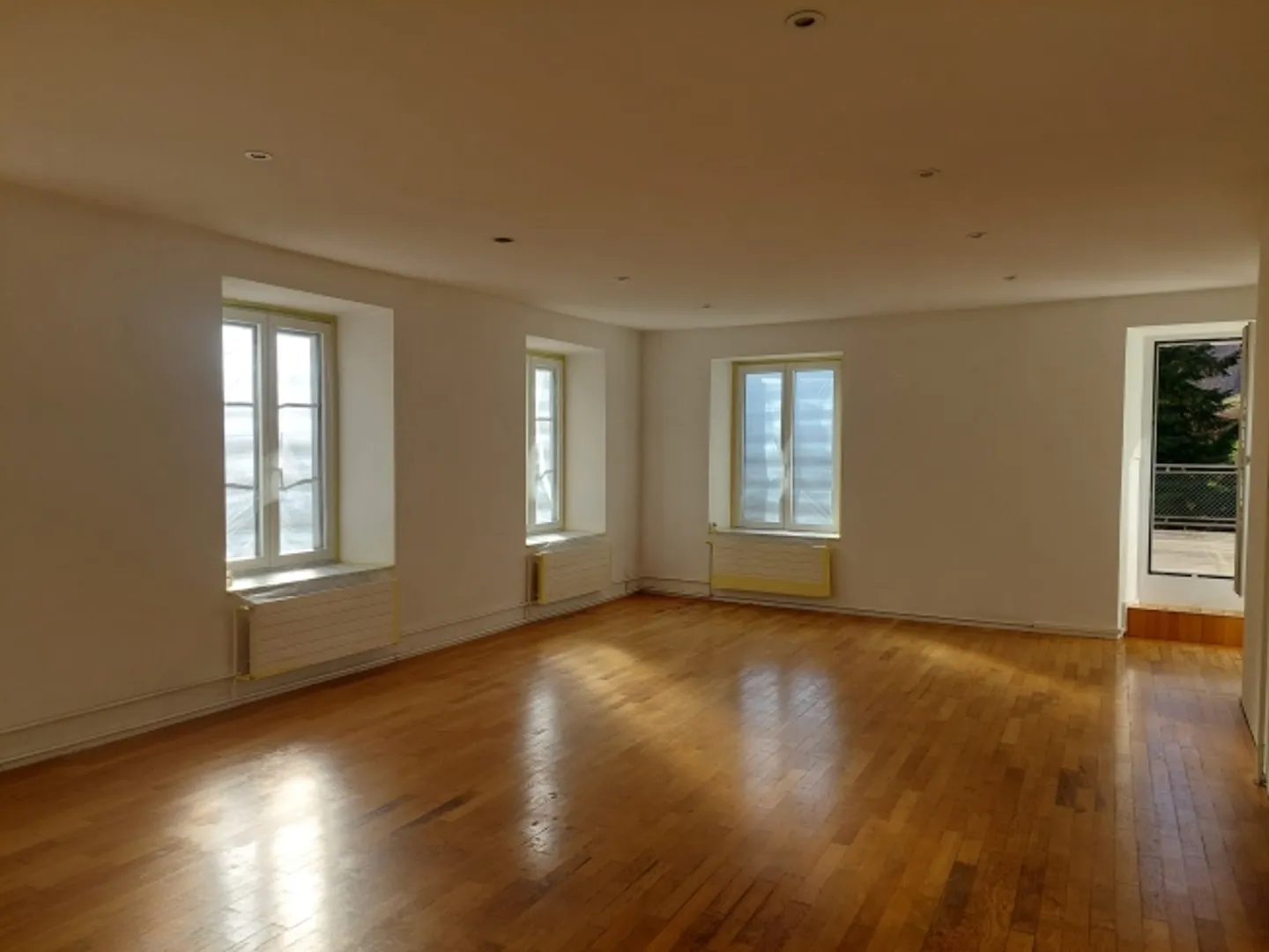 Sunny 4.5-room terrace apartment in Luchsingen - Photo 6 of 12