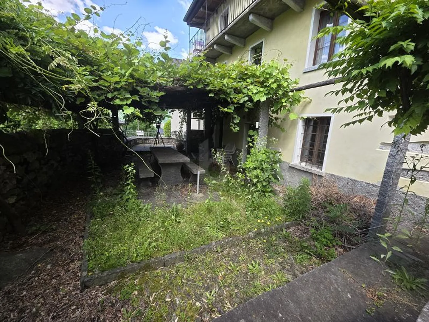 Casa soleggiata a Ticino con giardino - Foto 4 di 5