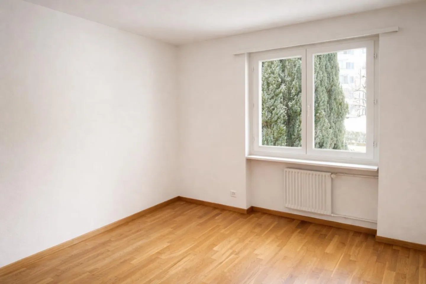 Nel verde eppure situato in posizione centrale! - Foto 5 di 9