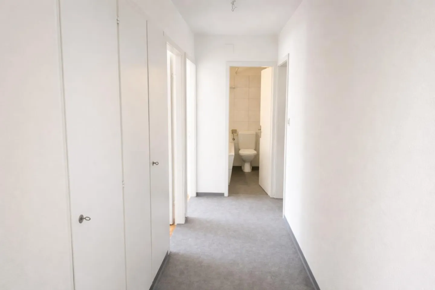 Nel verde eppure situato in posizione centrale! - Foto 3 di 9