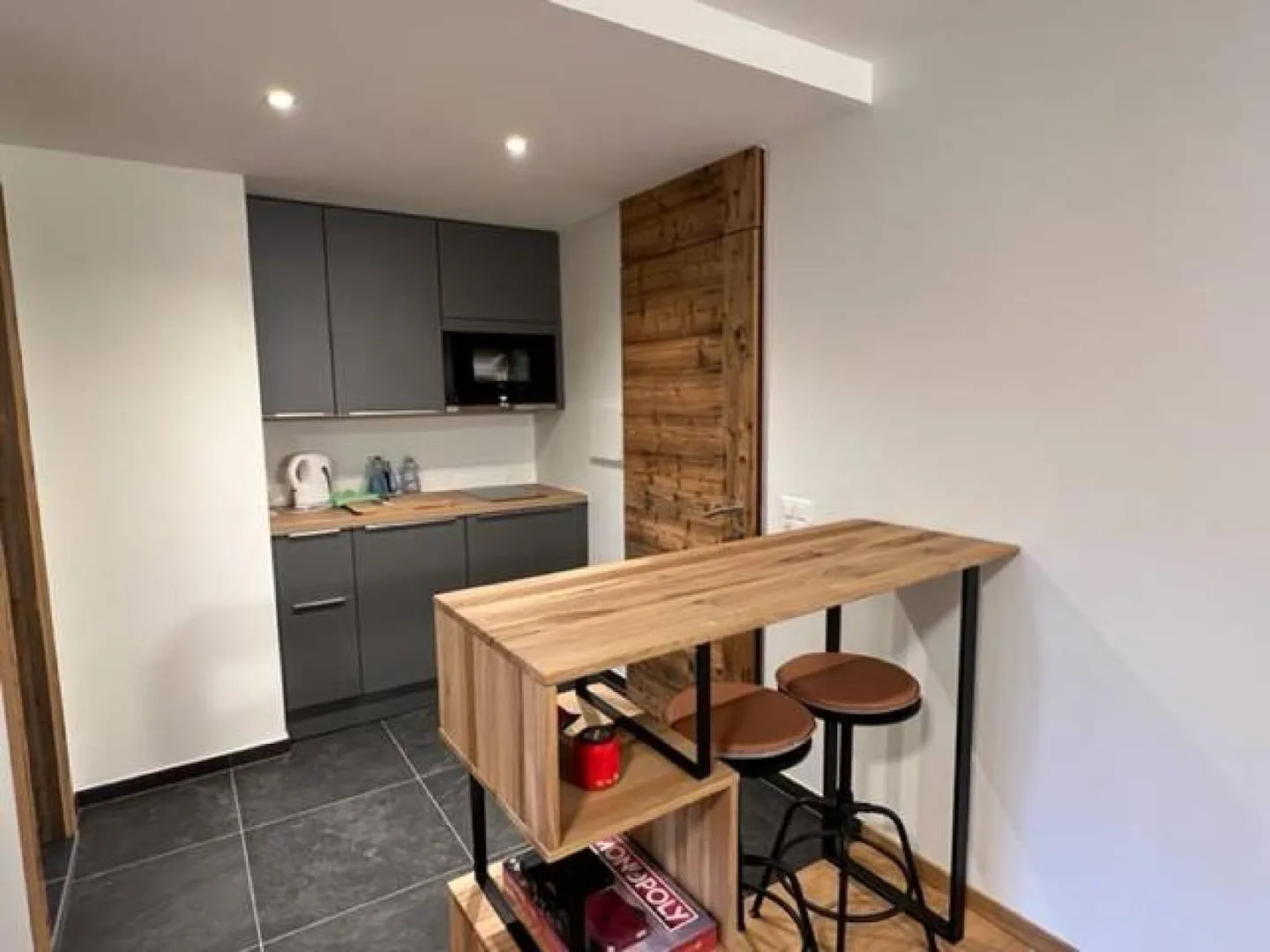 1.5 Room Apartment - Photo 3 of 8