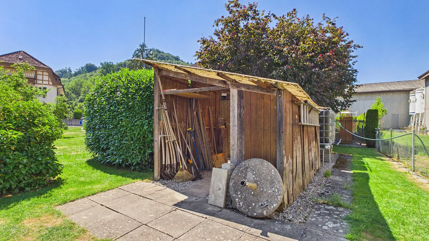 Casa su grande lotto (1112m2) e garage XXL - Foto 6 di 23