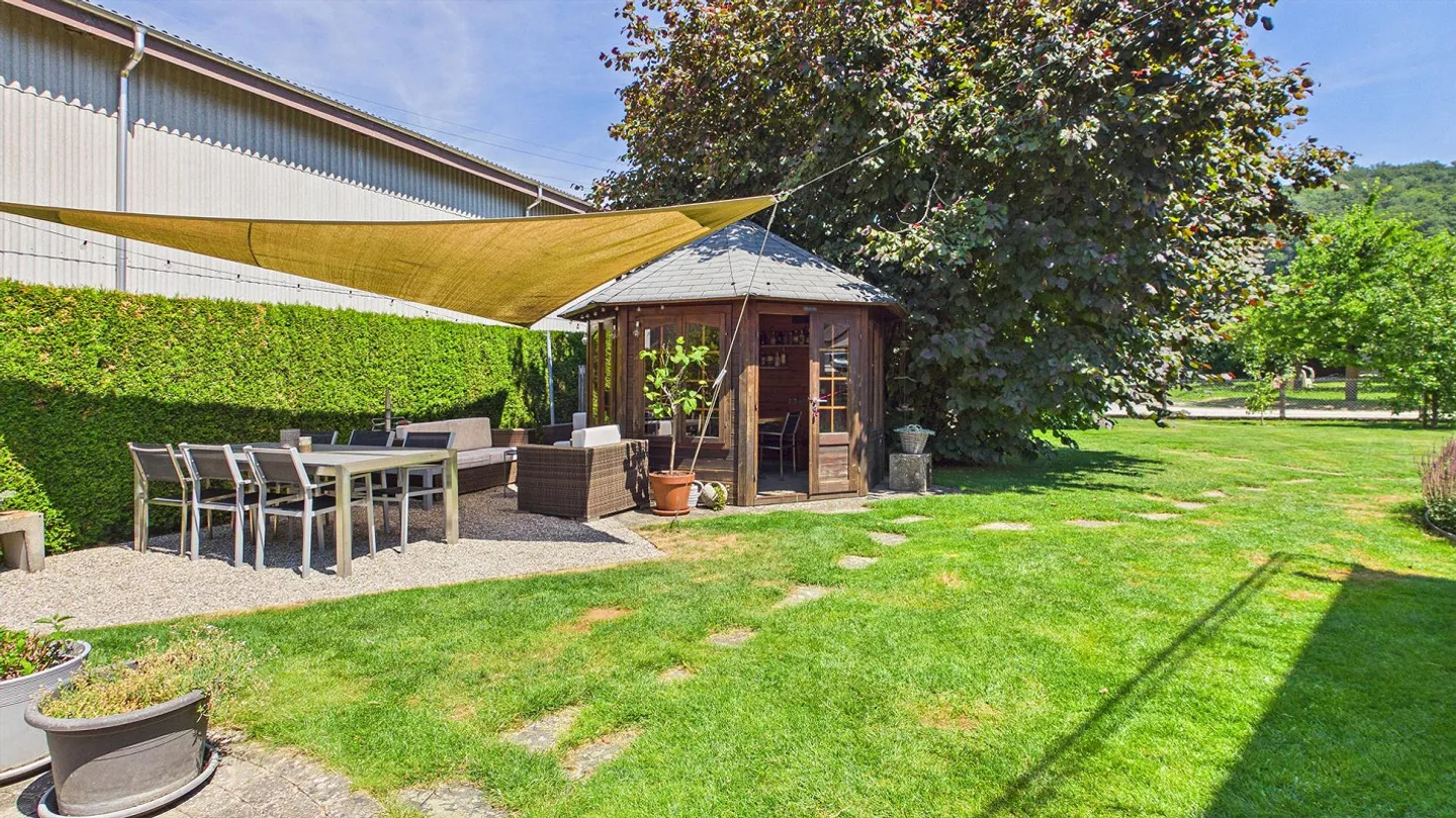 Casa su grande lotto (1112m2) e garage XXL - Foto 5 di 23