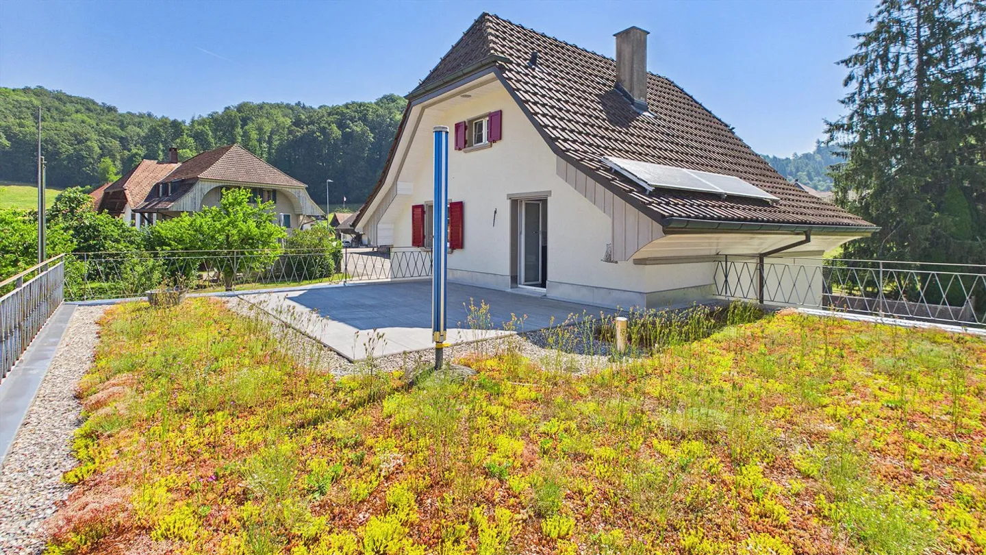 Casa su grande lotto (1112m2) e garage XXL - Foto 14 di 23