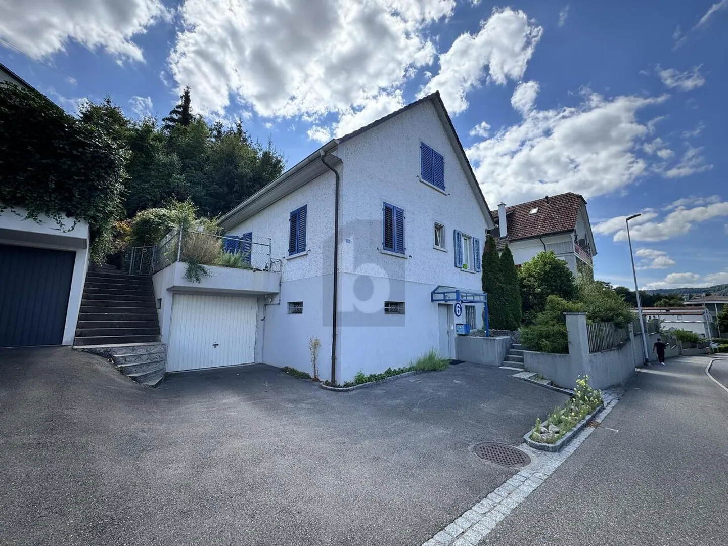 IN SUNNY LOCATION WITH GARDEN! - Photo 1 of 6