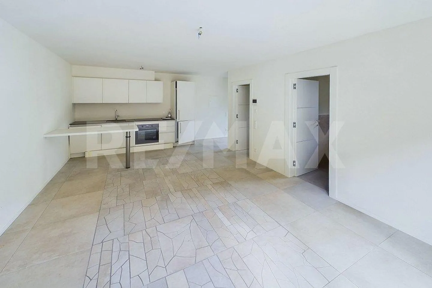 Residenza Dhevid – modernes 4½-Zimmer-Apartment mit schönem Blick auf die Berge - Foto 8 von 13