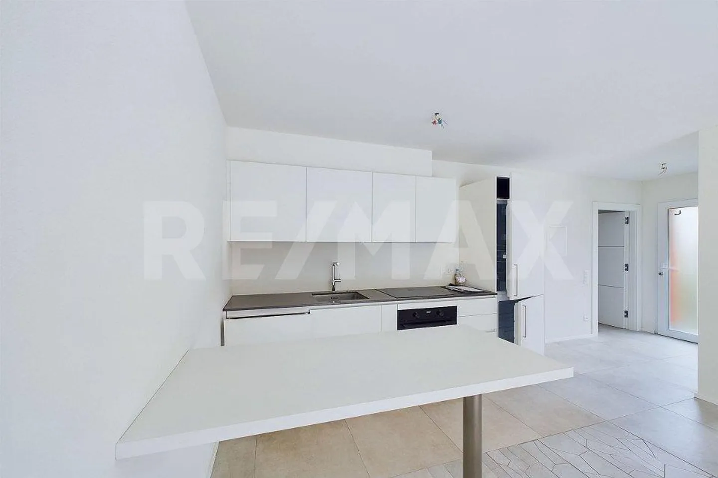 Residenza Dhevid – modernes 4½-Zimmer-Apartment mit schönem Blick auf die Berge - Foto 10 von 13