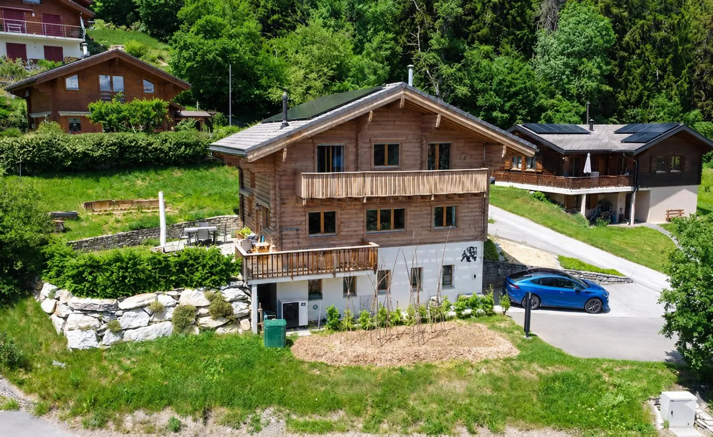 Chalet 5.5 rooms - Photo 1 of 22