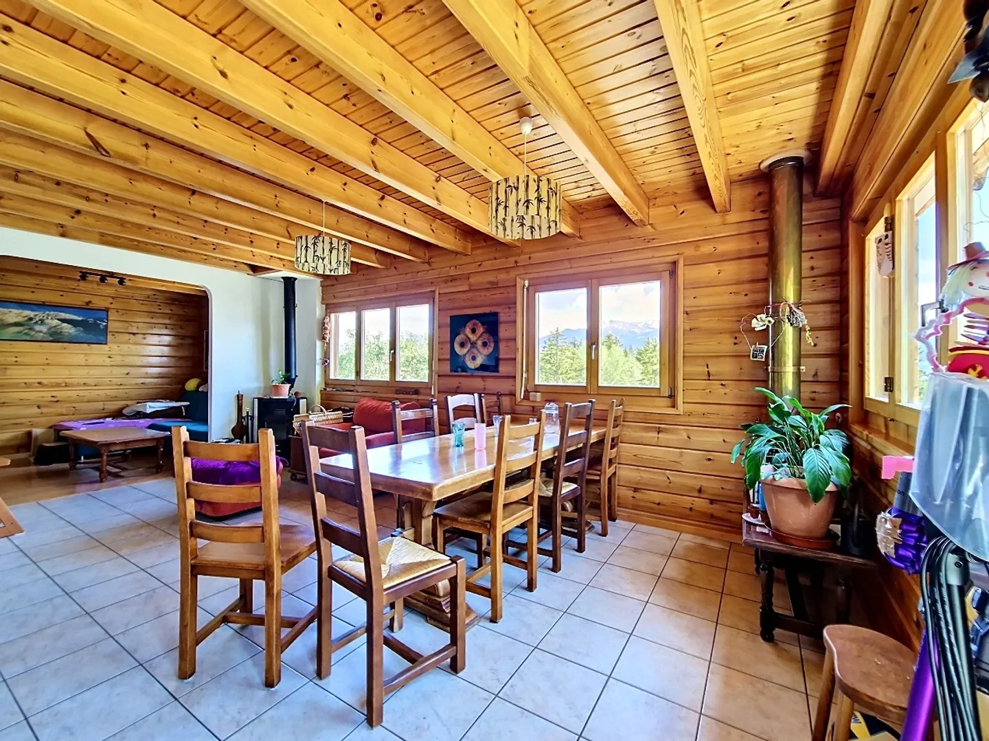 Chalet 5.5 rooms - Photo 2 of 22