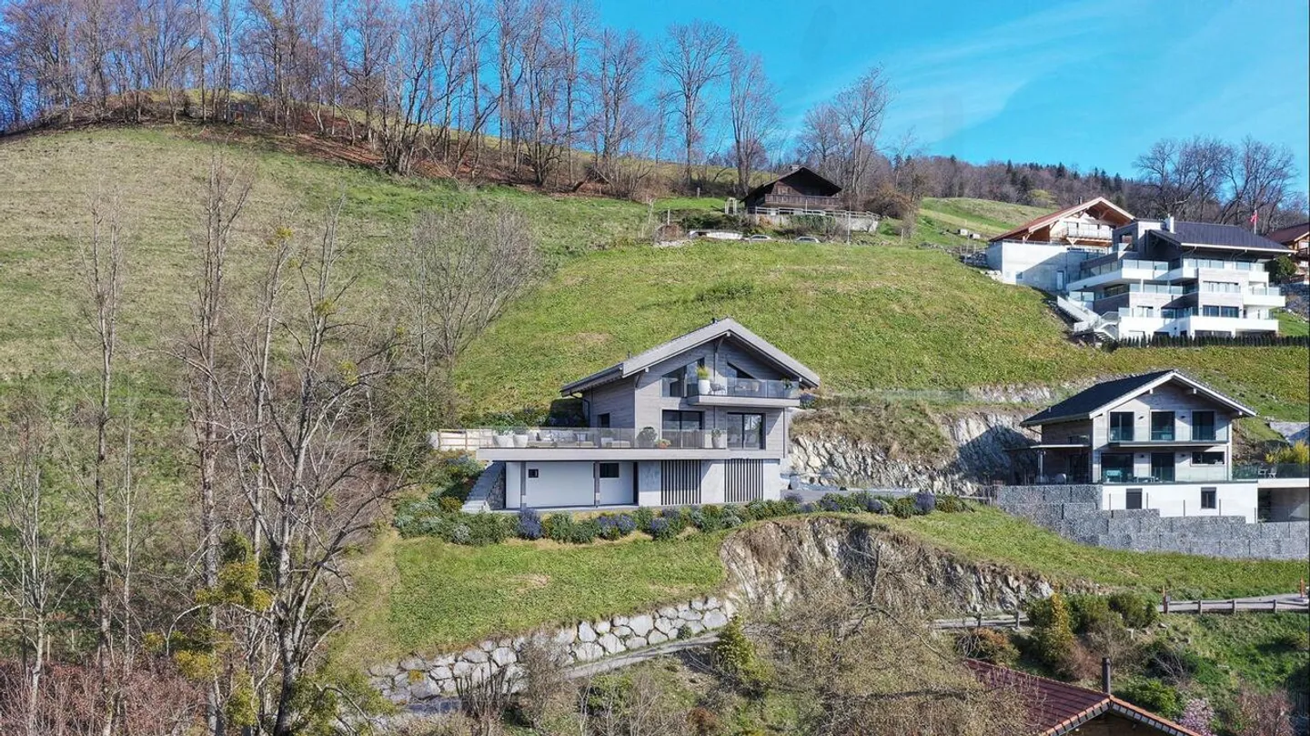 Un havre de paix au cœur de la nature – Chalet d'exception avec vue imprenable sur le lac et les montagnes ! - Foto 6 di 7