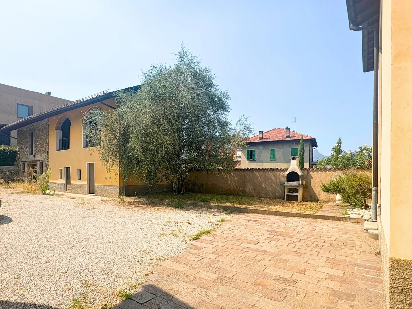 OPPORTUNITÃ UNICA PER INVESTITORI - Photo 1 of 13