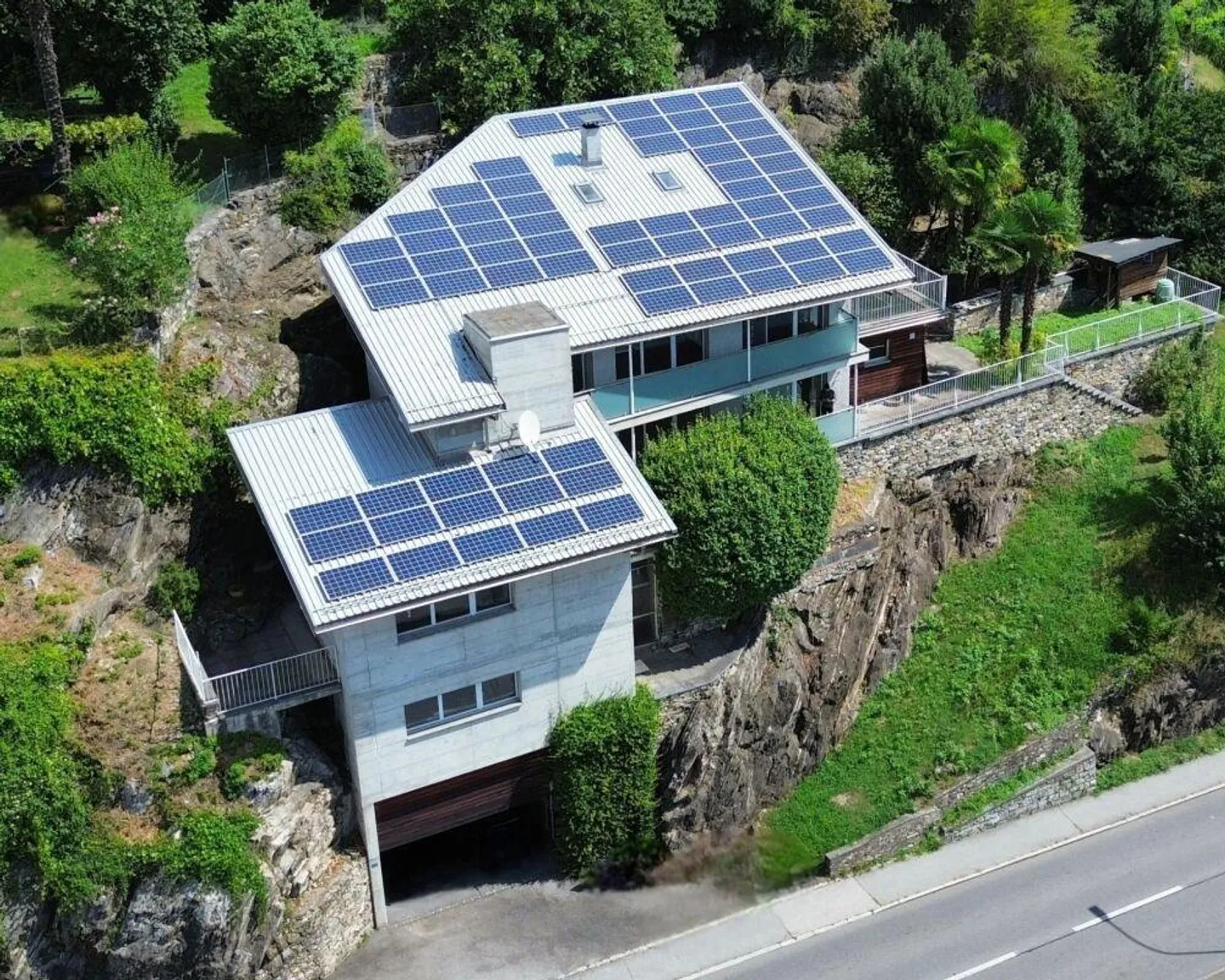 Charming Duplex with Garden - Photo 17 of 17