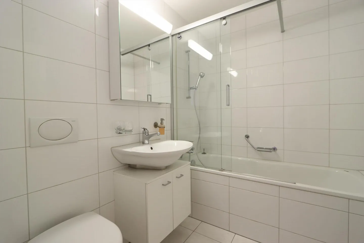 Cozy 4-room apartment in Langnau im Emmental - Photo 3 of 7