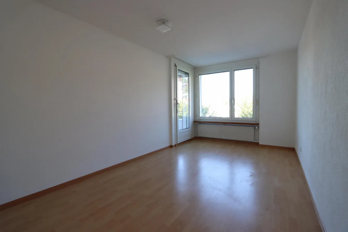 Cozy 4-room apartment in Langnau im Emmental - Photo 4 of 7