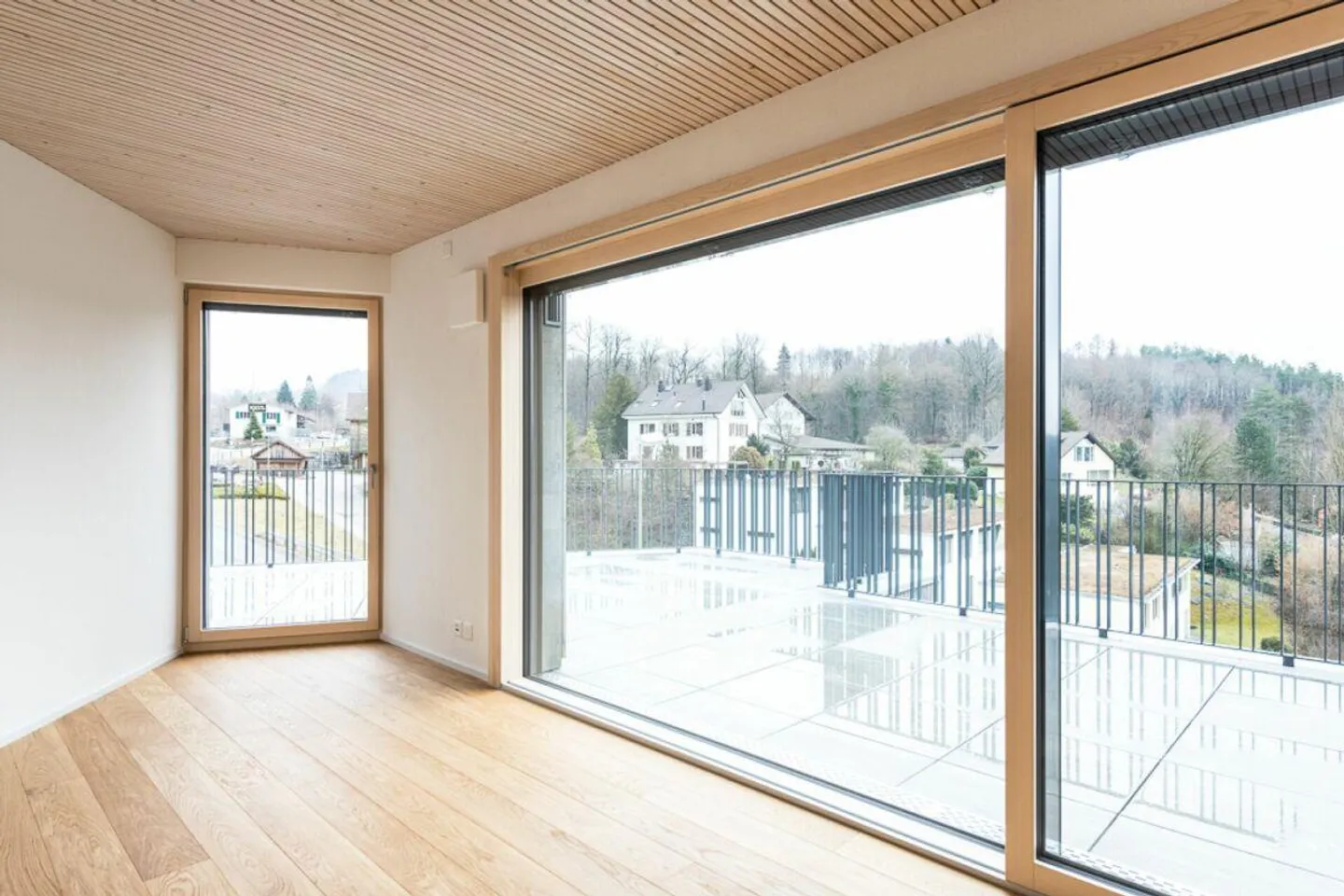 Appartement mansardé de 3.5 pièces avec vue panoramique imprenable - Photo 5 sur 10