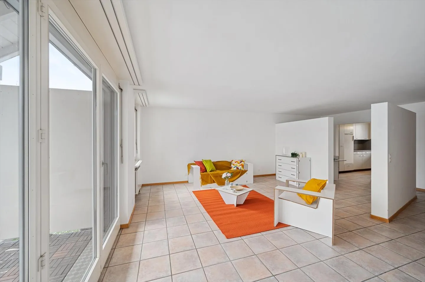 Apartment for rent - Photo 2 of 4