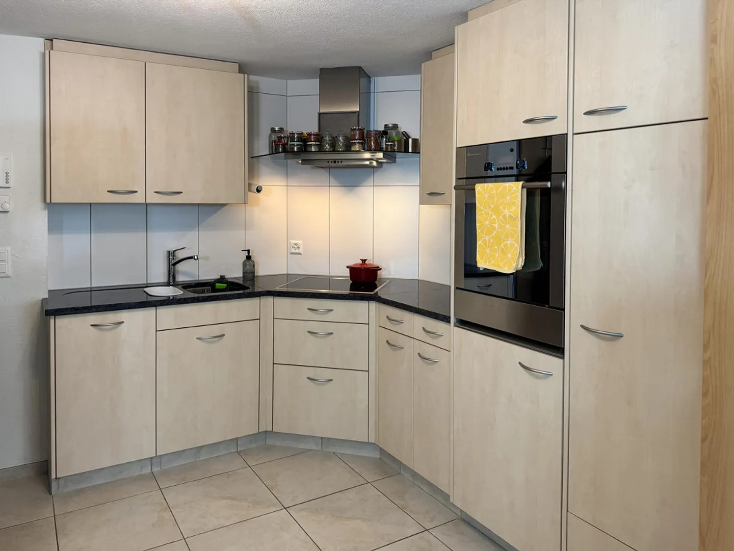 Quiet basement apartment / studio in Uznach - Photo 2 of 6