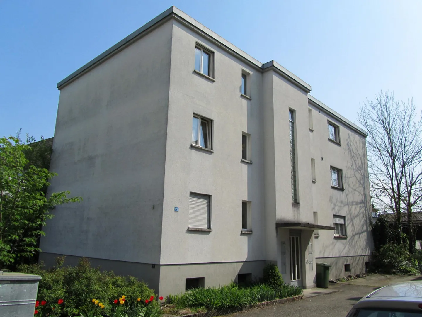 Appartement 2 pièces bien entretenu dans un quartier résidentiel calme à Rüti - Photo 1 sur 7
