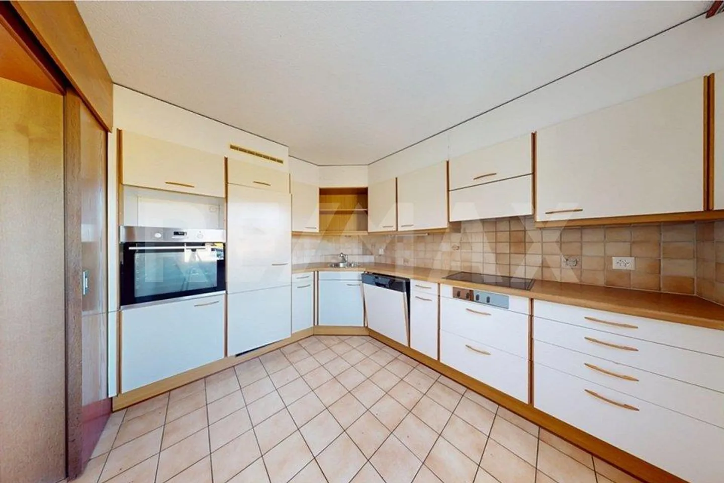 Maison de ville d'angle de 4,5 pièces - Photo 5 sur 13